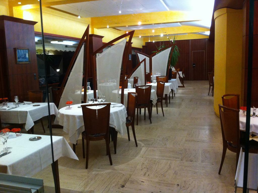 Authentic By Balladins - Rodez / Le Segala Baraqueville Luaran gambar